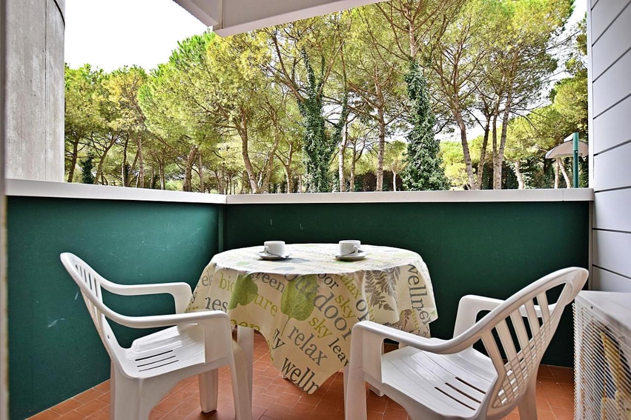 Condominio Luna 1 Lignano Sabbiadoro Kültér fotó