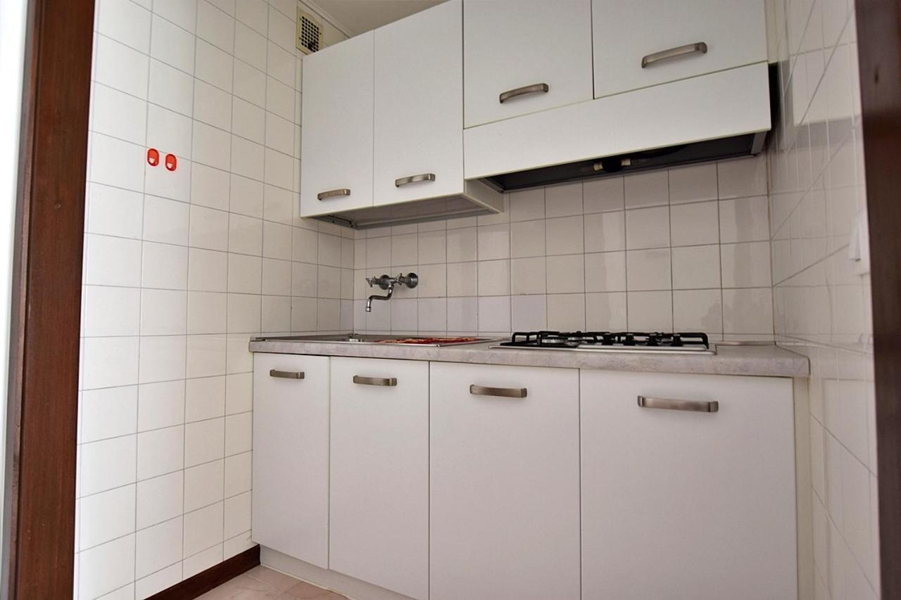 Condominio Luna 1 Lignano Sabbiadoro Kültér fotó